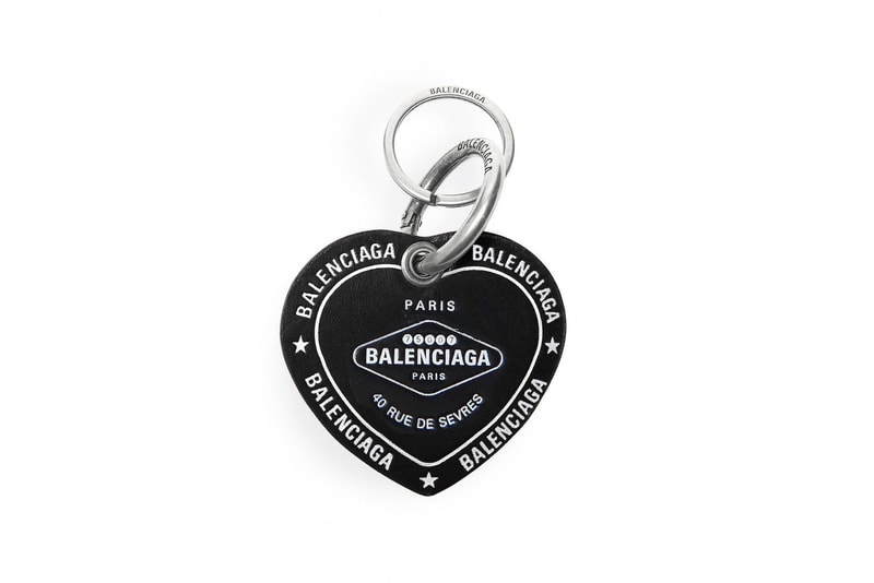 balenciage casino heart keyrings accessory keys luxury women fuchsia black vivid red