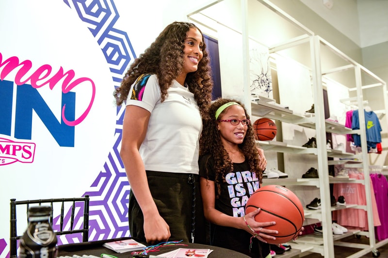 Champs Skylar Diggins Smith Women Win Week Dallas