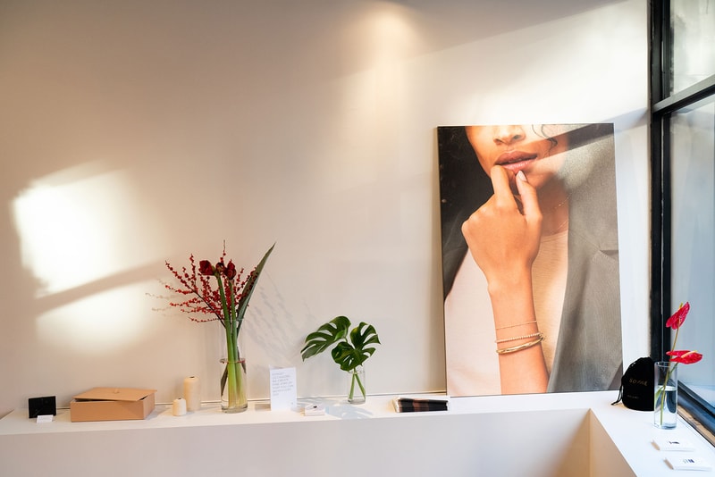 mejuri los angeles jewelry showroom earrings rings necklaces 