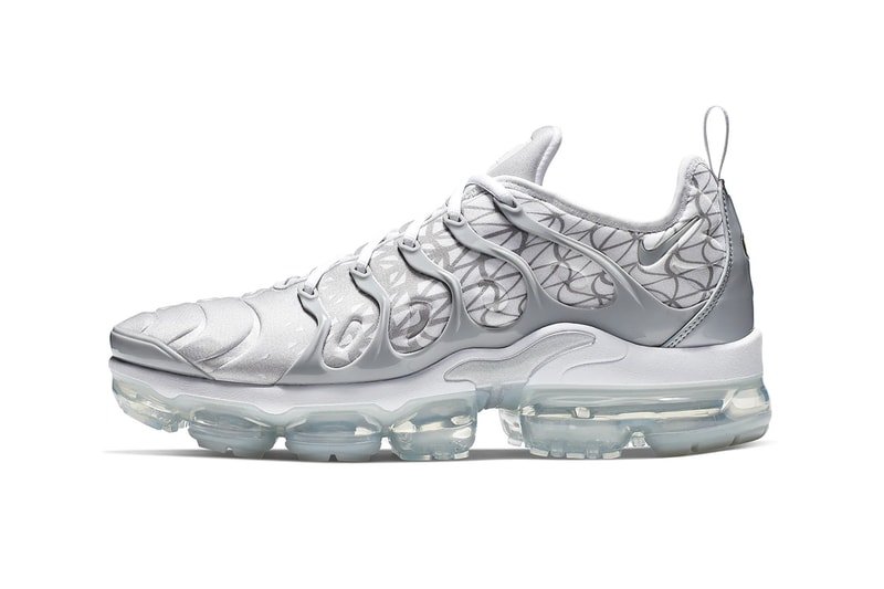 nike air vapormax plus metallic silver active fuchsia sneakers footwear sneakerhead