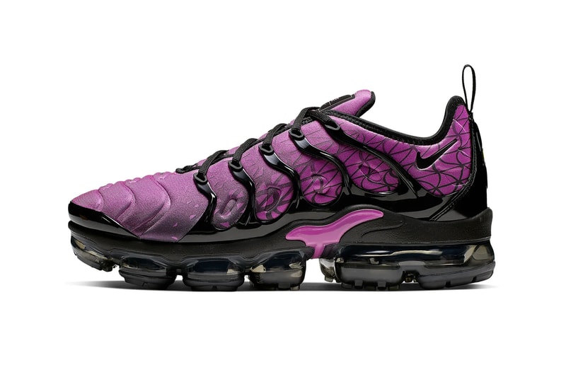nike air vapormax plus metallic silver active fuchsia sneakers footwear sneakerhead