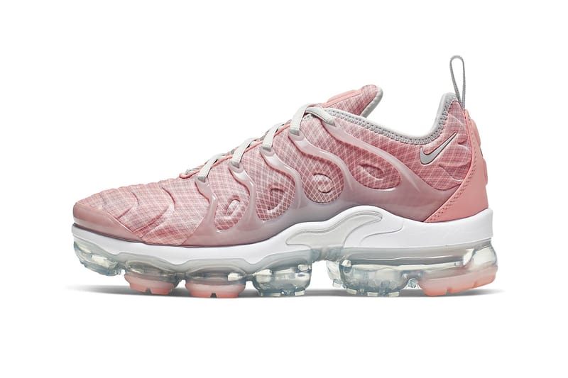 Nike's Air VaporMax Plus Gets a "Bleached Coral" Makeover