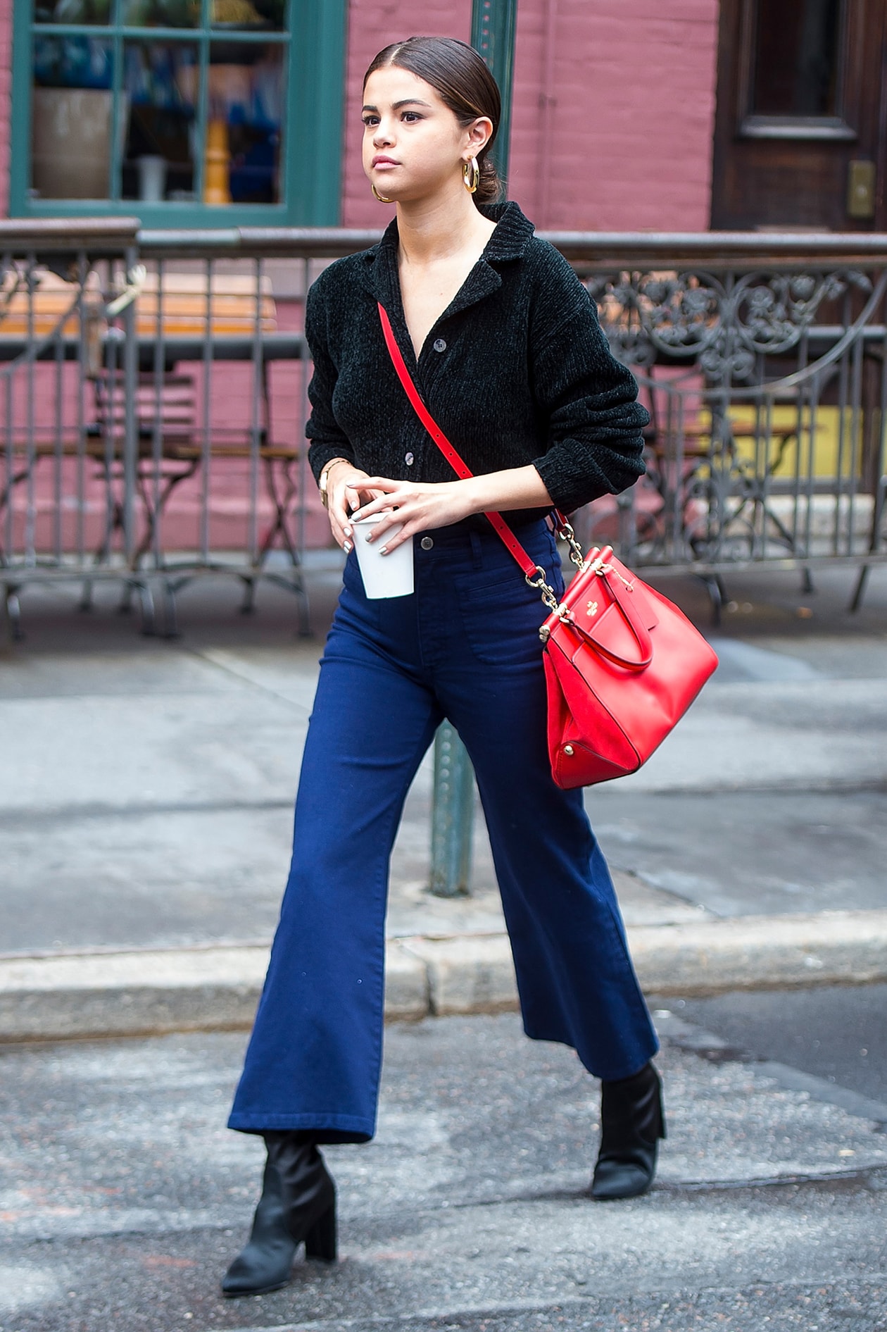 Selena Gomez Street Selena Casual Style Skirt Jeans 2019 Spring Casual Outfits Selena Gomez Best Denim Selena Gomez Street Selena Casual Style Skirt Jeans 2019 Spring Casual Outfits Selena Gomez Best Denim