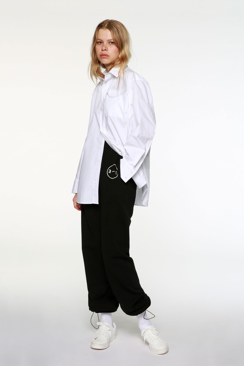artica-arbox Spring Summer 2020 Lookbook Black Khaki Orange PVC Pocket Trench Coat 