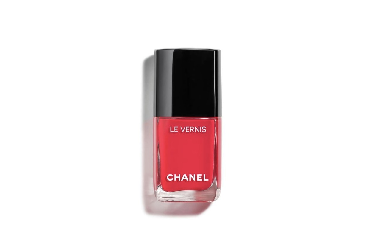 Best Red Nail Polish Colors For Fall Season Chanel OPI Christian Louboutin Tom Ford Beauty Makeup Nails