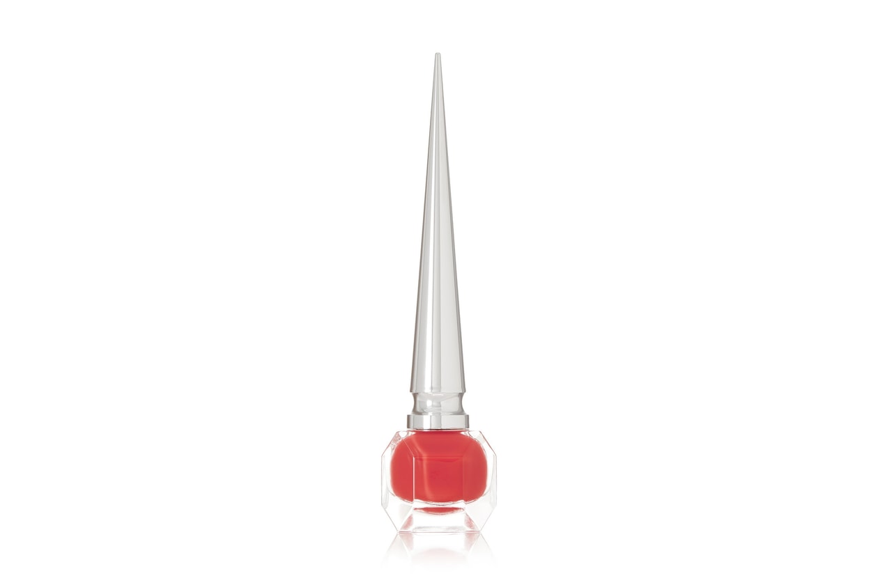Best Red Nail Polish Colors For Fall Season Chanel OPI Christian Louboutin Tom Ford Beauty Makeup Nails
