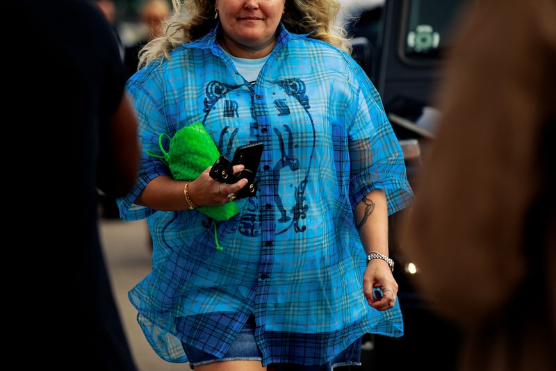 Copenhagen Fashion Week CPHFW Spring Summer 2020 Street Style SS20 Influencer Bottega Veneta The Pouch Green