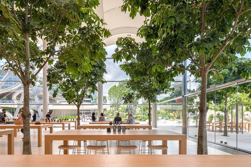 apple miami new store aventura mall jony ive foster partners usa interior design architecture