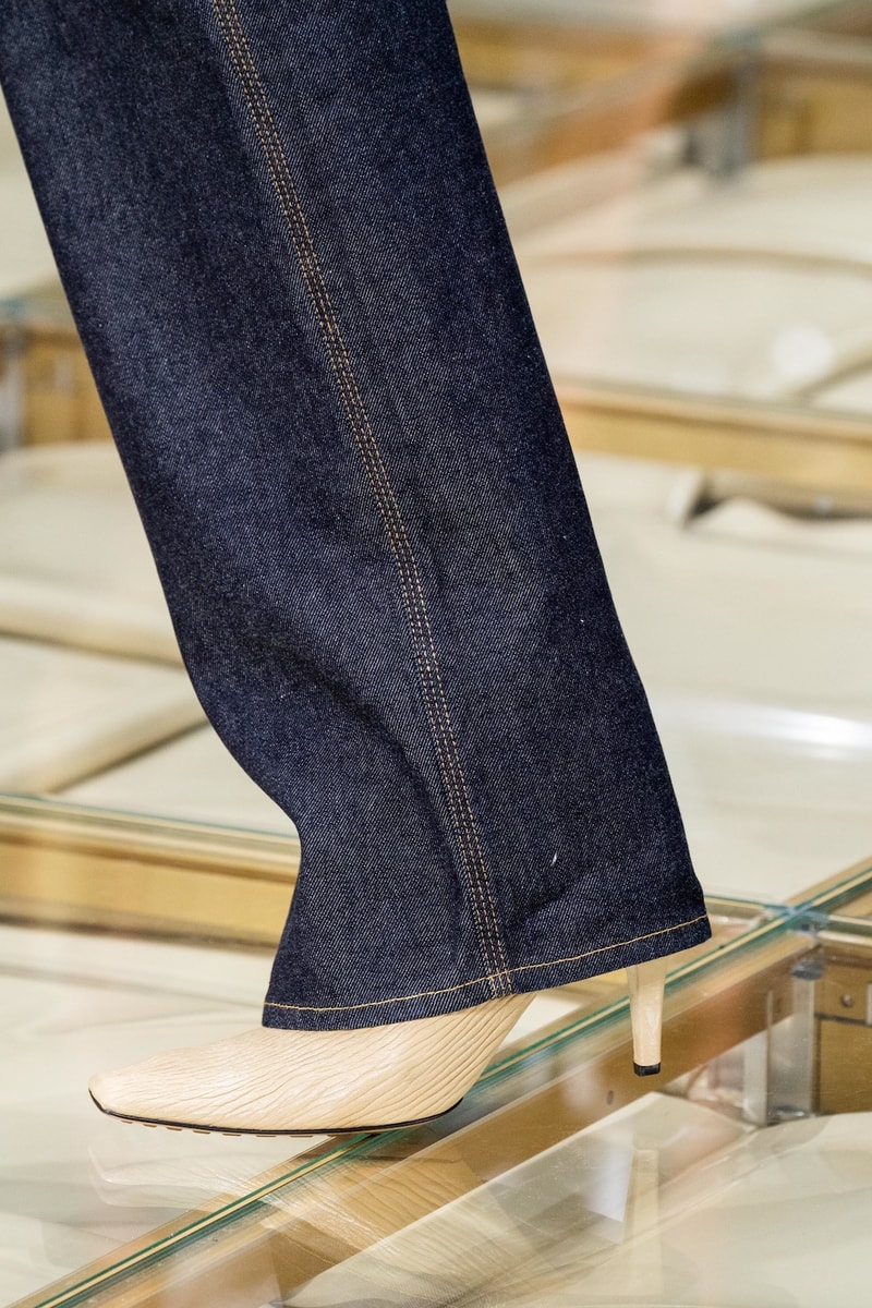 best bags shoes footwear bottega veneta milan fashion week mfw spring summer 2020 show clutches heels leather