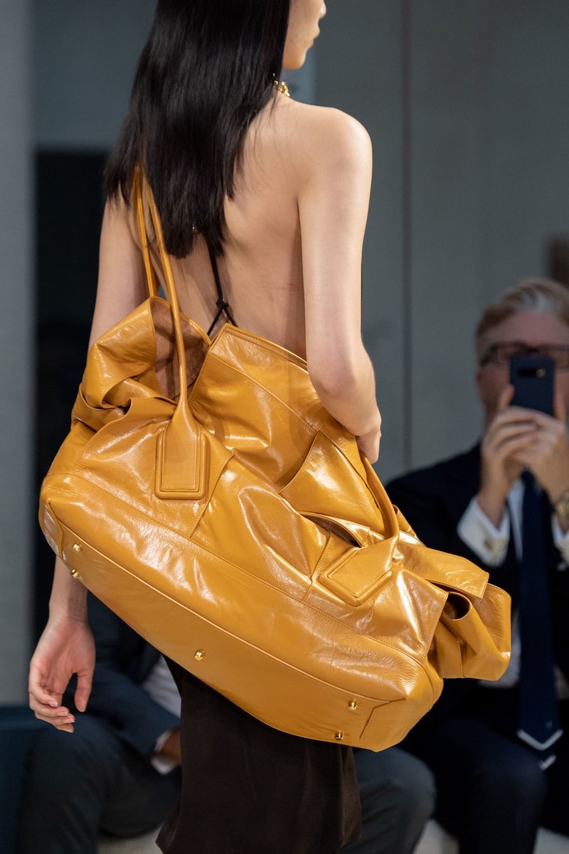 best bags shoes footwear bottega veneta milan fashion week mfw spring summer 2020 show clutches heels leather