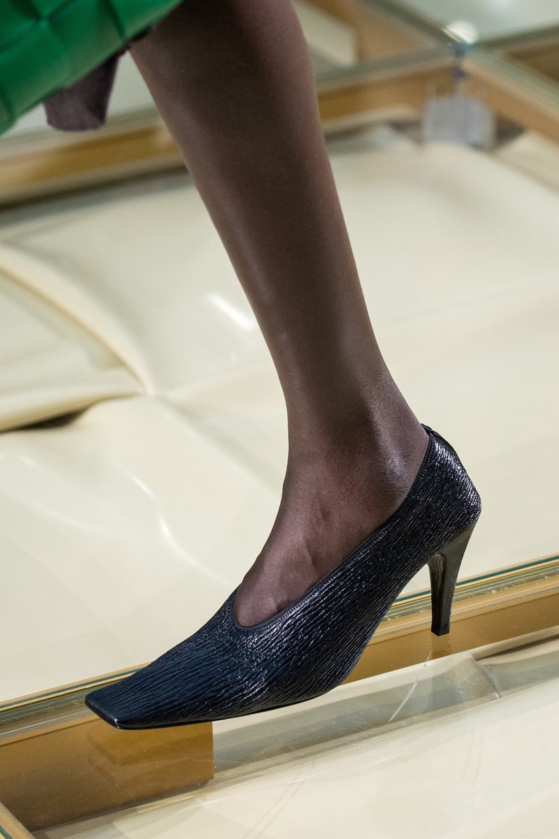 best bags shoes footwear bottega veneta milan fashion week mfw spring summer 2020 show clutches heels leather