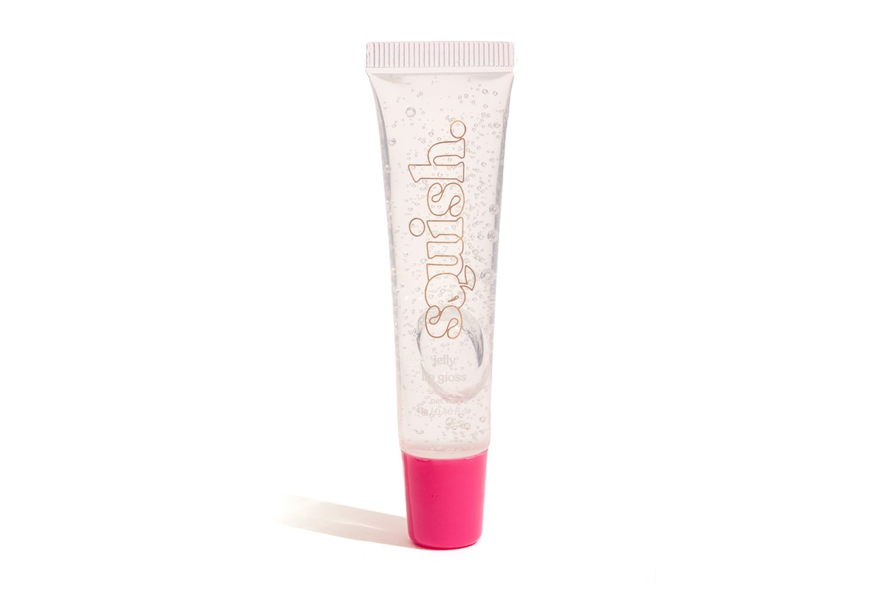 Best Non-Sticky Clear Lip Gloss '90s Trend Chanel Glossier Bobbi Brown Squish Fenty Beauty Shiseido Lime Crime