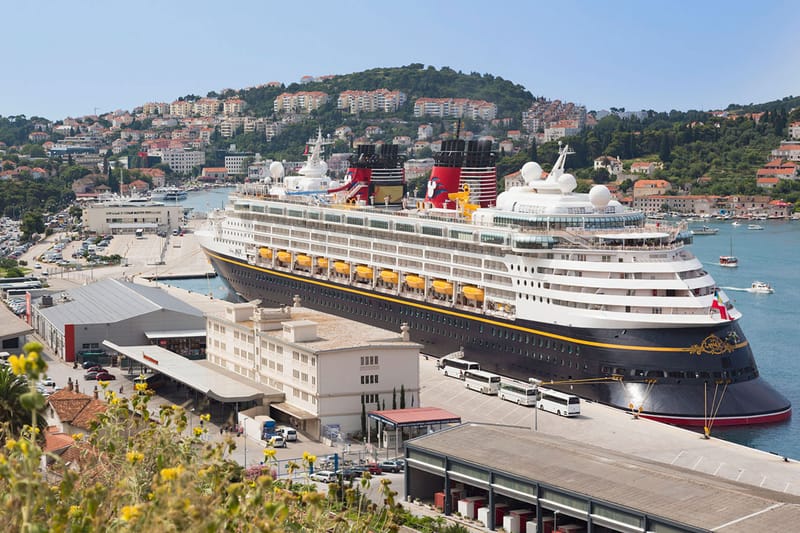 The 10 Best Cruises to Take During the Fall Season