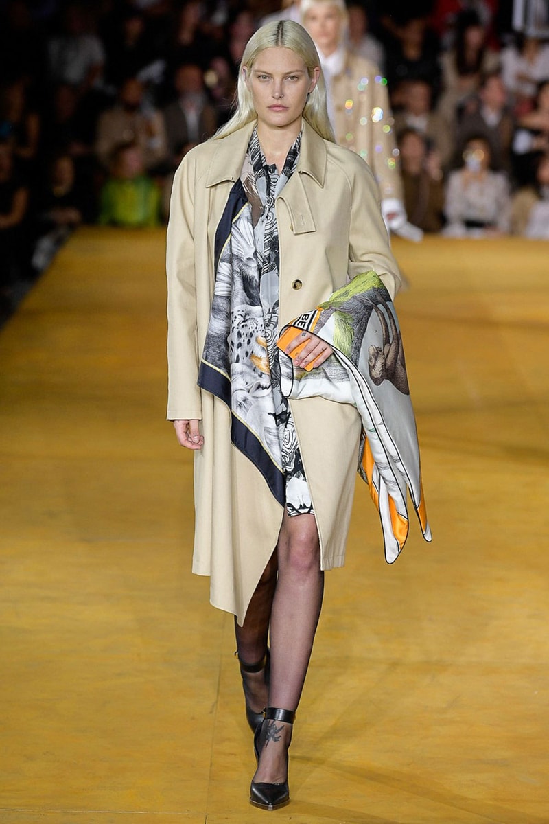 Burberry Riccardo Tisci Spring Summer 2020 London Fashion Week Trench Coat Tan