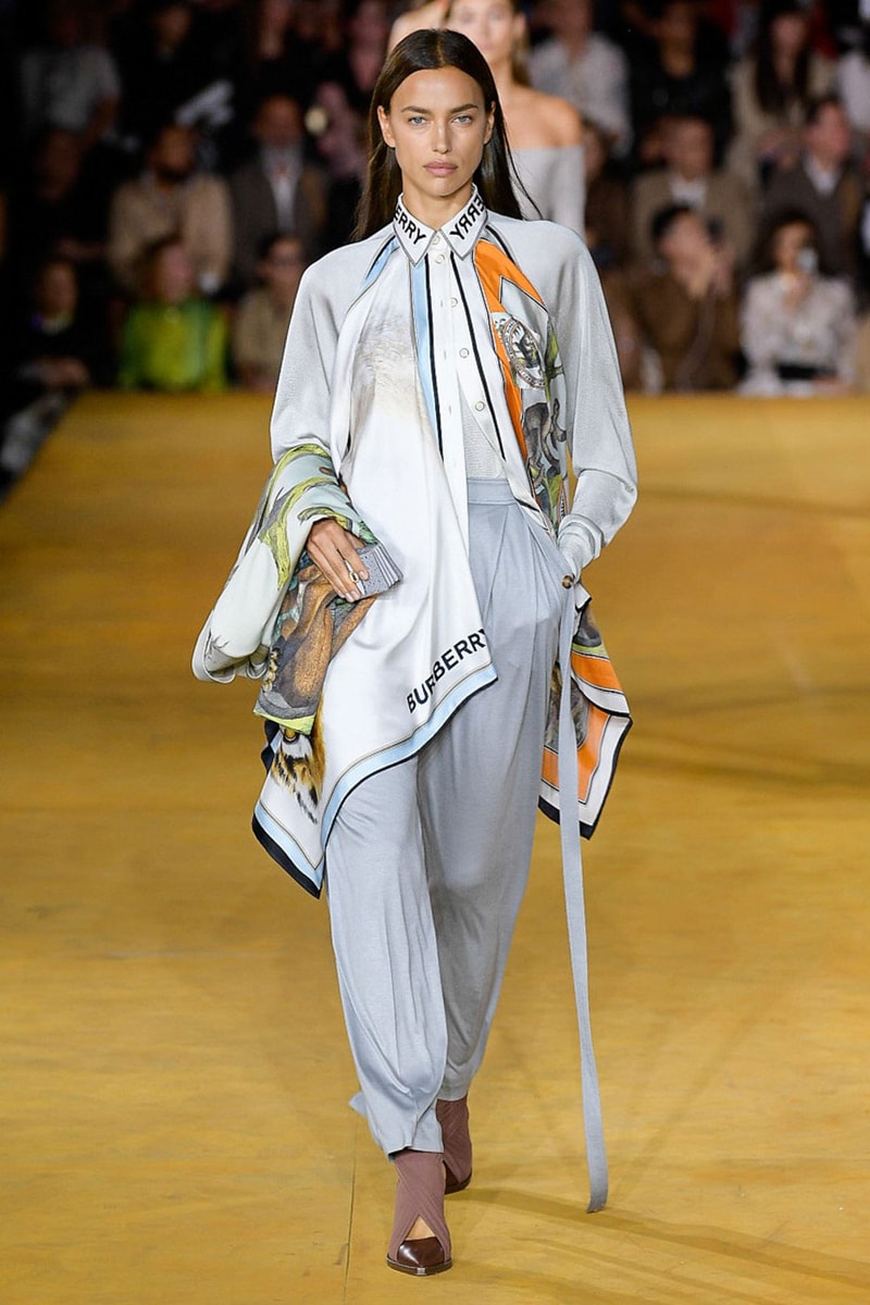 Burberry Riccardo Tisci Spring Summer 2020 London Fashion Week Scarf White Pants Grey