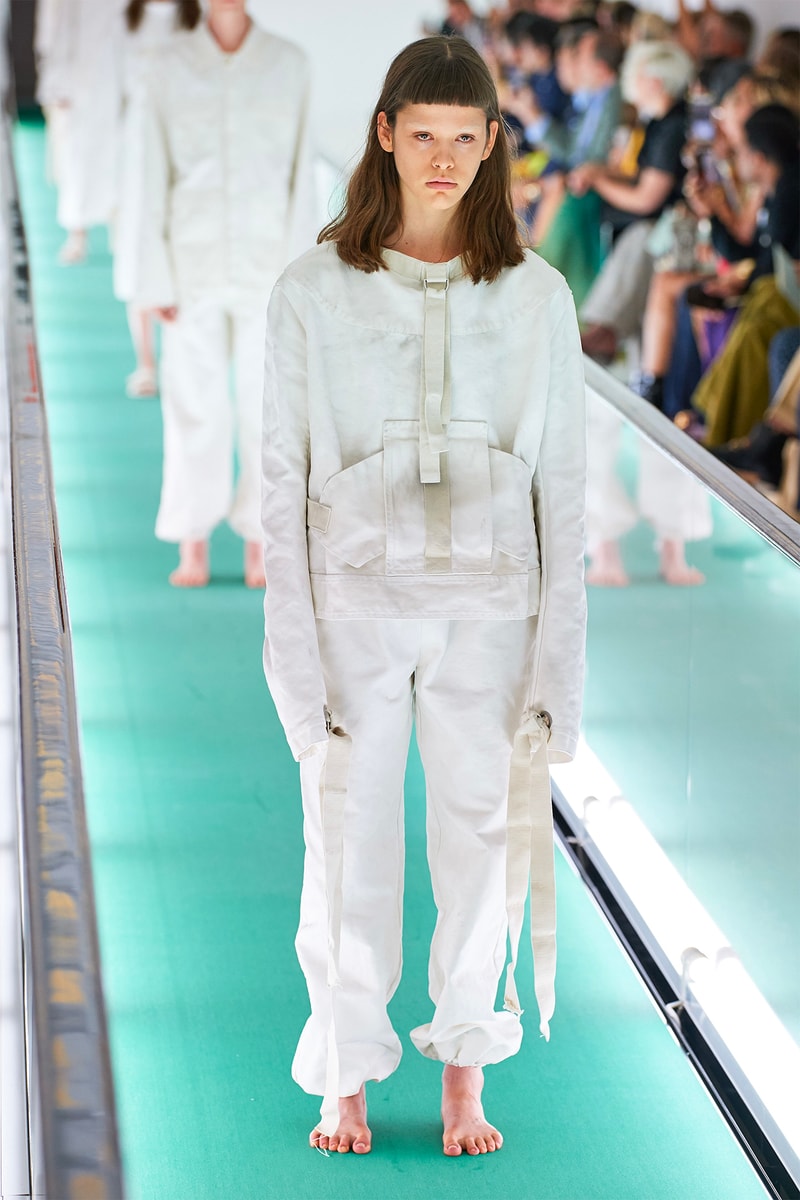 Gucci Spring Summer 2020 SS20 Catwalk Runway White Blank Straitjacket