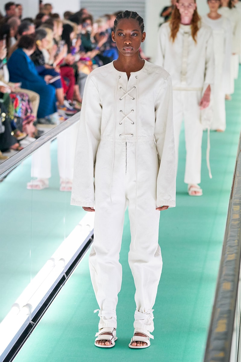 Gucci Spring Summer 2020 SS20 Catwalk Runway White Blank Straitjacket