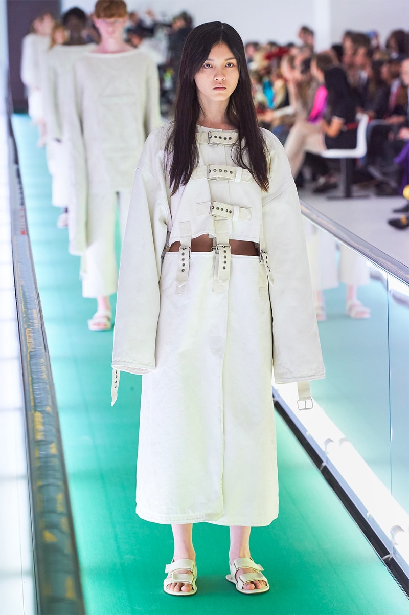 Gucci Spring Summer 2020 SS20 Catwalk Runway White Blank Straitjacket