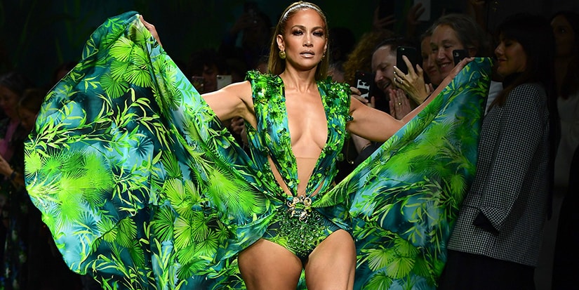Jennifer Lopez Walks Versace Show In Green Dress | Hypebae