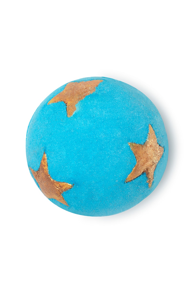 Lush Christmas Bath Bomb Collection Santa Beauty Reindeer Winter Candy Cane 