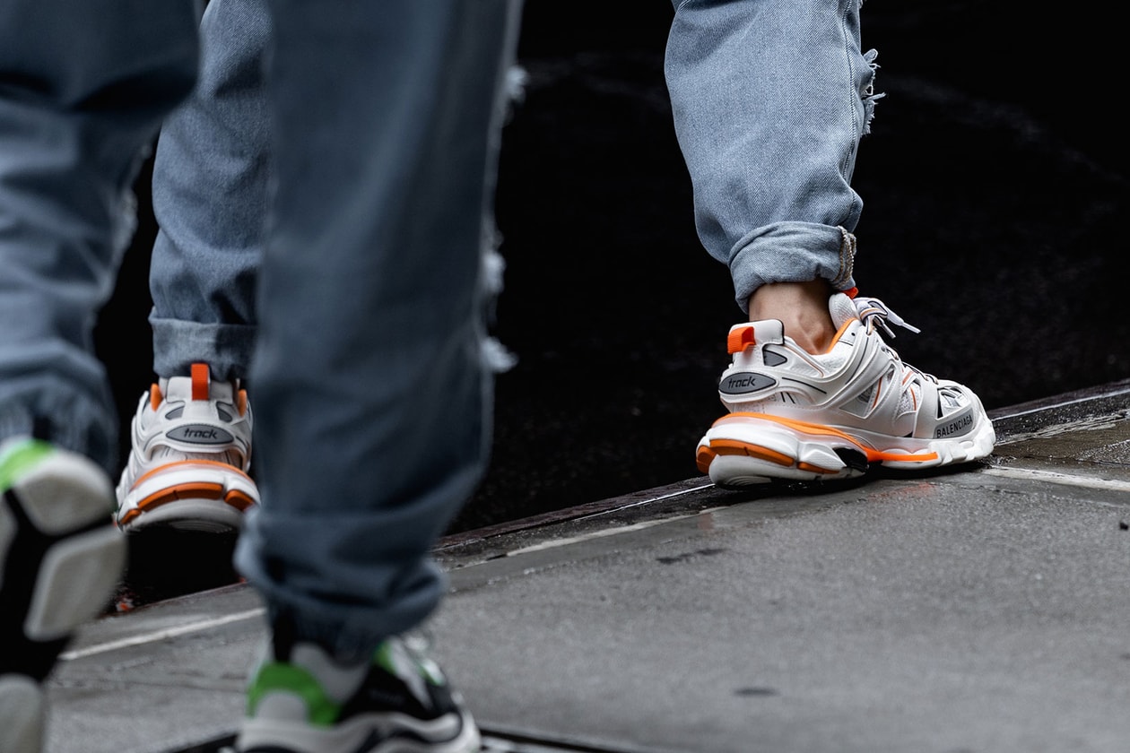 best street style sneakers new york fashion week nyfw nike Flyknit adidas comme des garcons sacai shox yeezy boost 700 balenciaga track converse pro leather ss20 spring summer 2020 