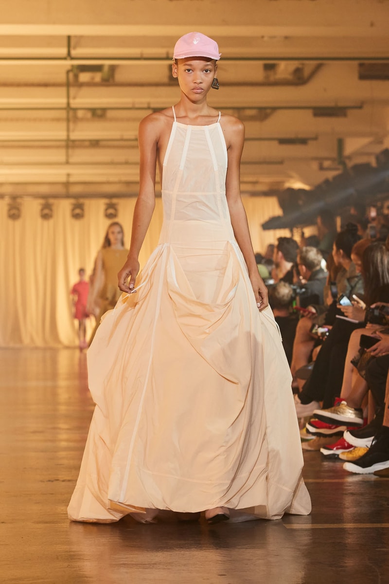 off-white spring summer 2020 virgil abloh runway paris fashion week bella gigi hadid 