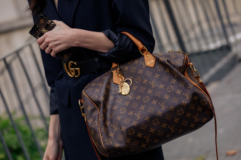 Paris Fashion Week Street Style Spring/Summer 2020 Louis Vuitton Dior Acne Studios Saint Laurent Off-White Sora Choi Adesuwa Aighewi