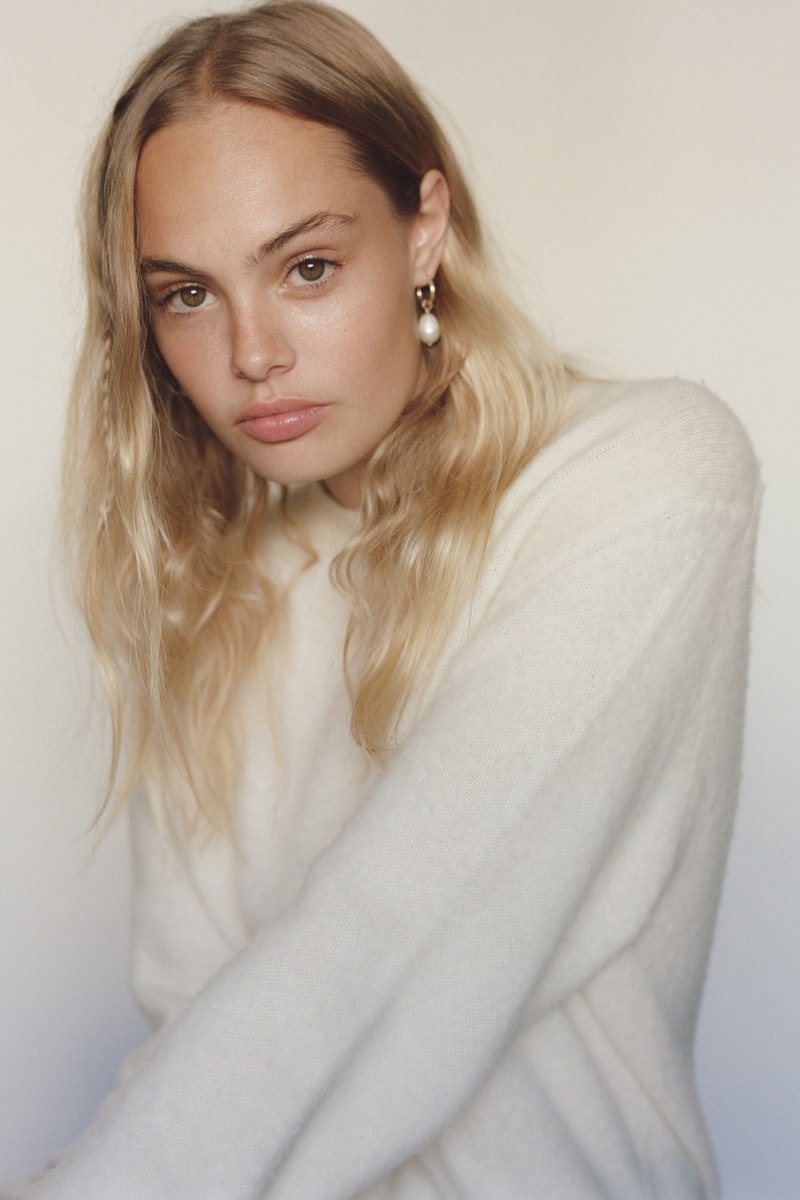Sporty & Rich x Harmony Emily Oberg Collaboration Lookbook Collection Sweaters Logo Knits Beanie 