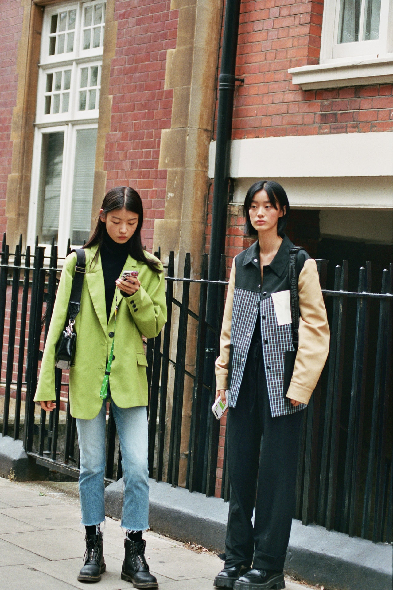Shop The Best Model Off Duty Style From Ss Hypebae Shop The Best Model Off Duty Style From Ss Hypebae