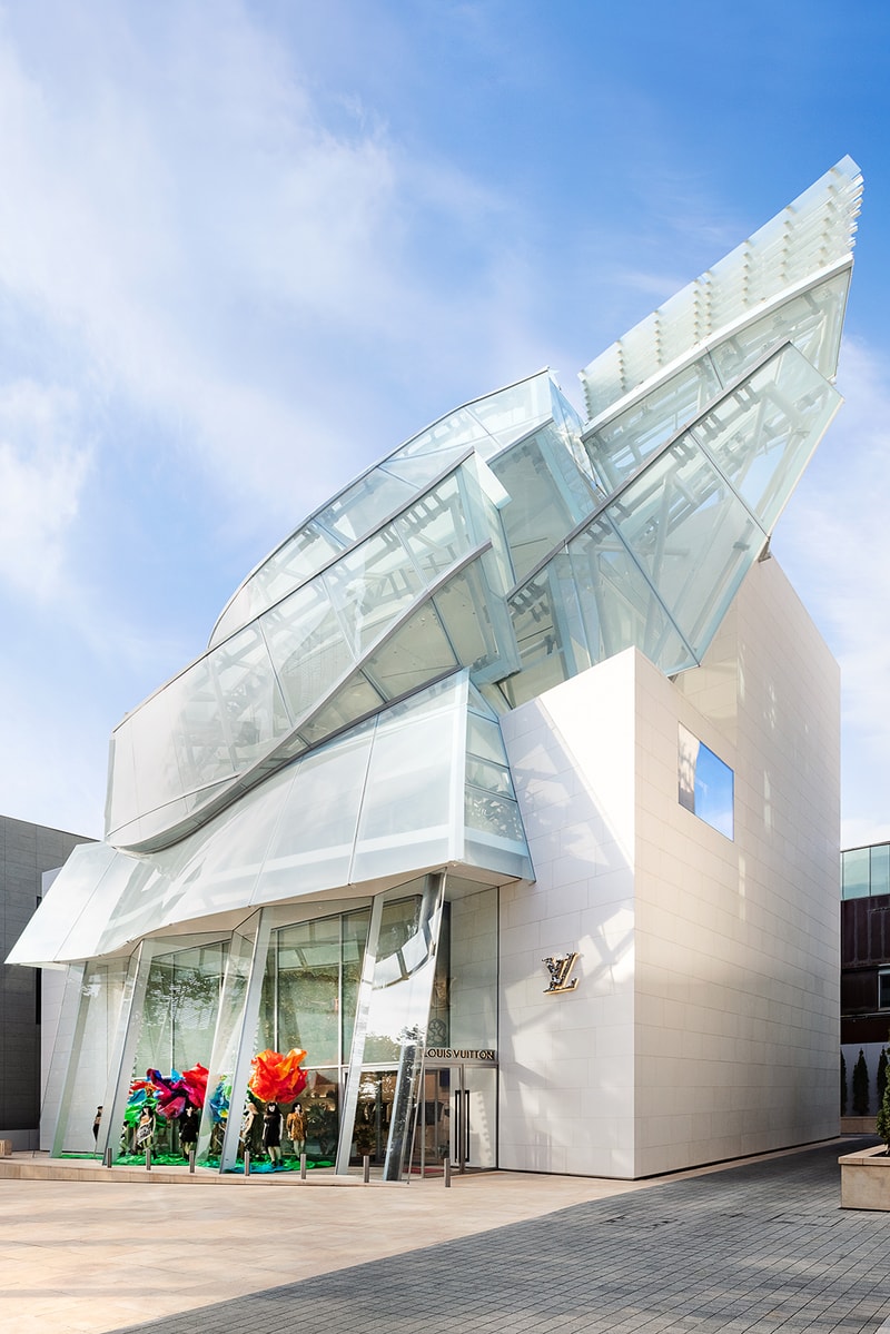 louis vuitton maison seoul korea boutique store opening jessica jung exo sehun chloe grace moretz