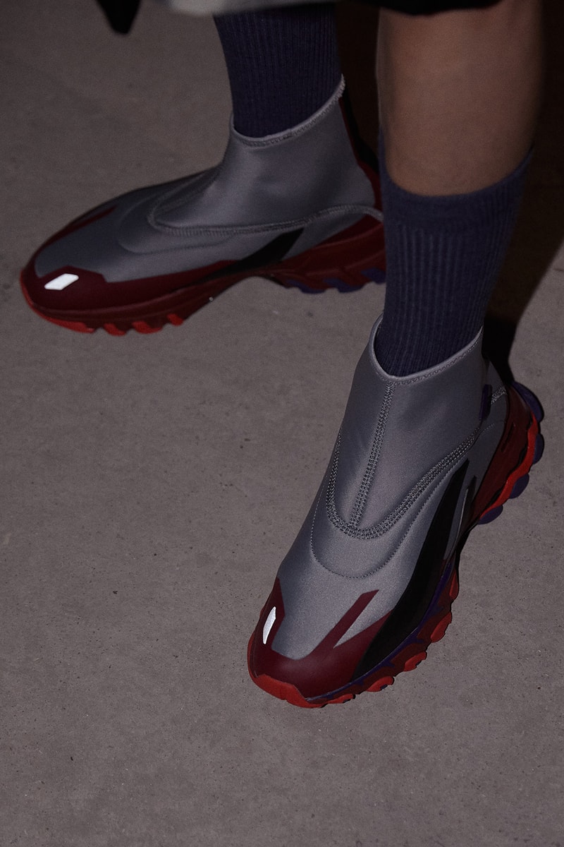 ximonlee reebok dmx trail hydrex sneaker red grey black olive green shoes footwear sneakerhead collaboration shanghai fashion week spring summer 2020