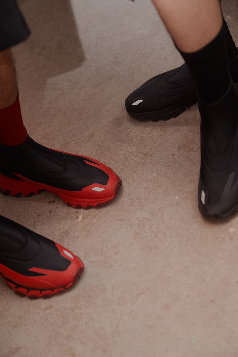 ximonlee reebok dmx trail hydrex sneaker red grey black olive green shoes footwear sneakerhead collaboration shanghai fashion week spring summer 2020