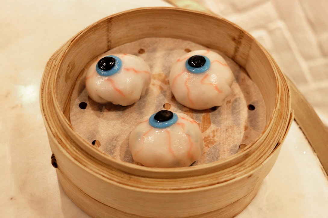 halloween dim sum brunch review shrimp dumplings hong kong yum cha 