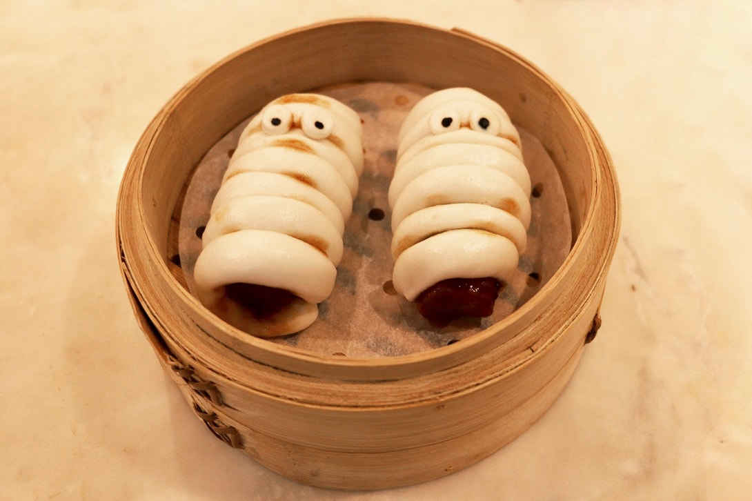 halloween dim sum brunch review shrimp dumplings hong kong yum cha 