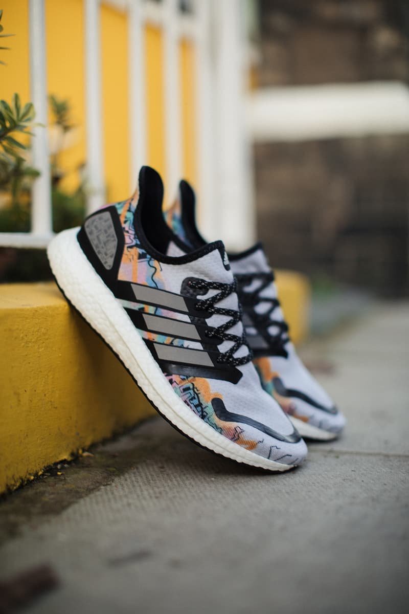 adidas gazelle silver green womens adidas ULTRABOOST 22 Running Shoes | Triple White