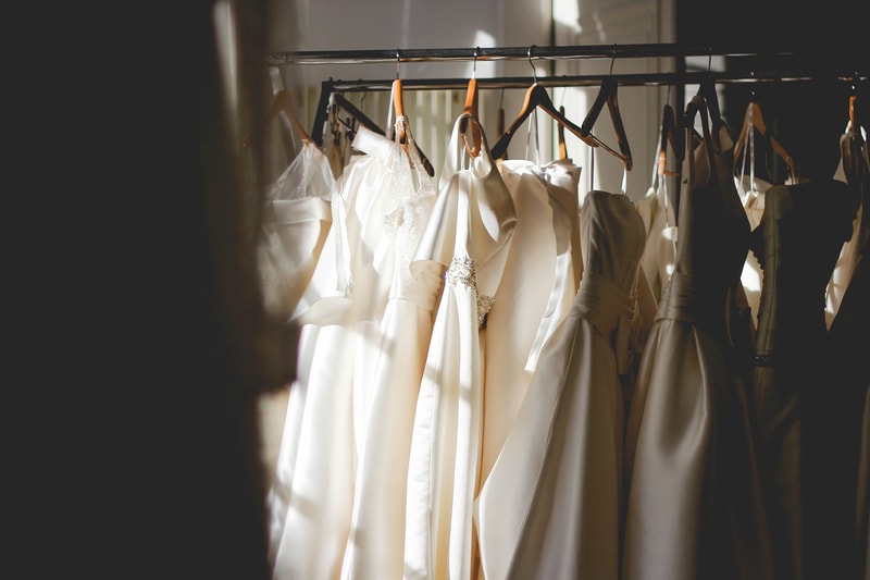 best online clothing rental services sustainability eco-friendly usa rent the runway by rotation bag borrow steal