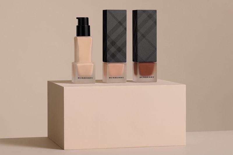 burberry matte glow dewy luminous foundation makeup beauty cosmetics 
