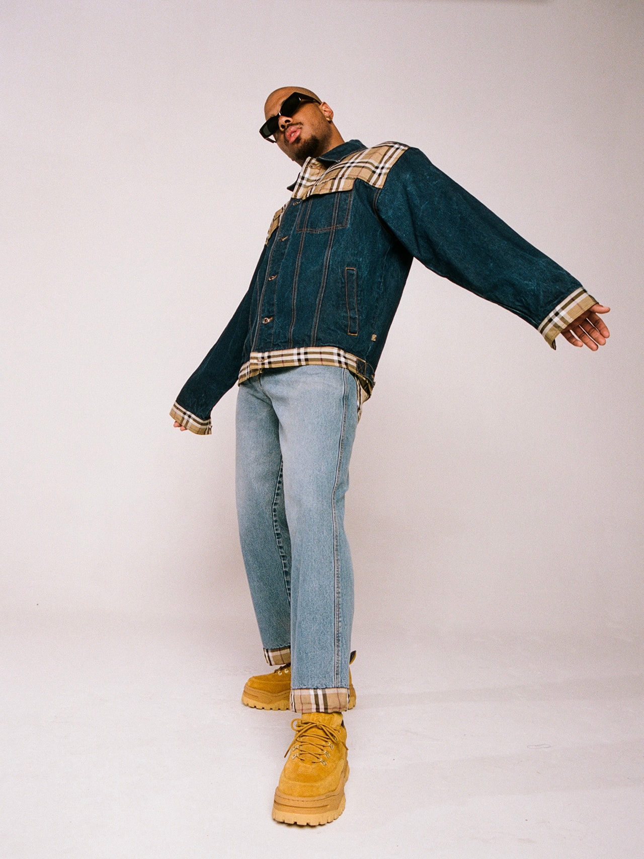 Donté Colley Dancer Toronto Canada Dance Instagram Social Media Glasses