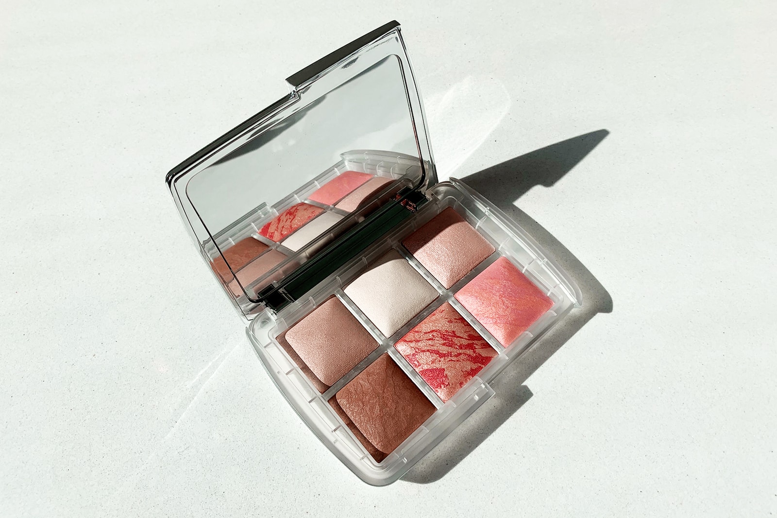 hourglass limited edition ambient lighting edit highlighter bronzer blush confession lipstick duo makeup beauty cosmetics 