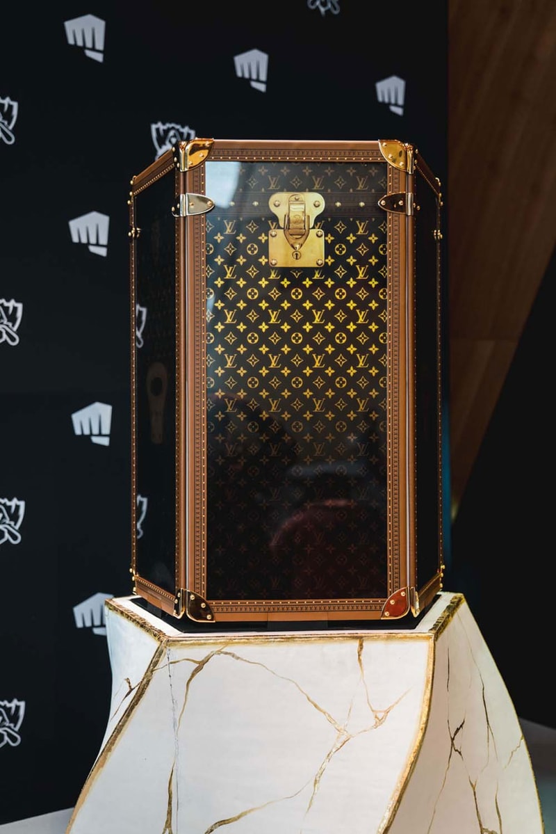 louis vuitton league of legends trophy case world championship video games
