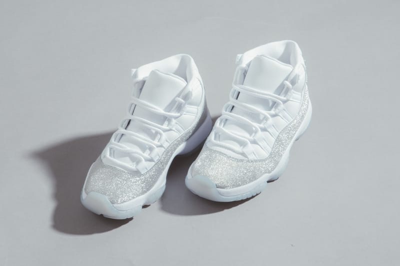 nike silver glitter shoes