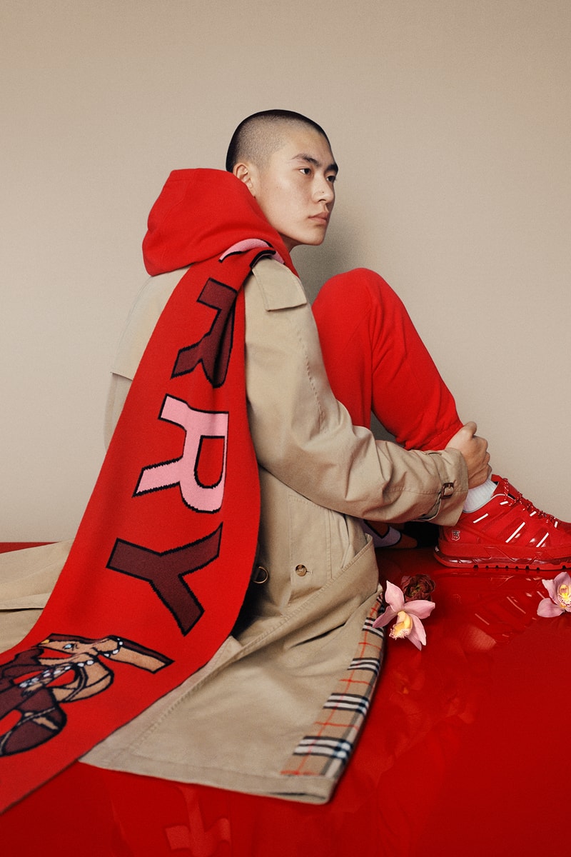 burberry chinese new year 2020 campaign union sneaker lola bag zhou dongyu liang jiyuan jackets scarf blazer red jewelry lola bag