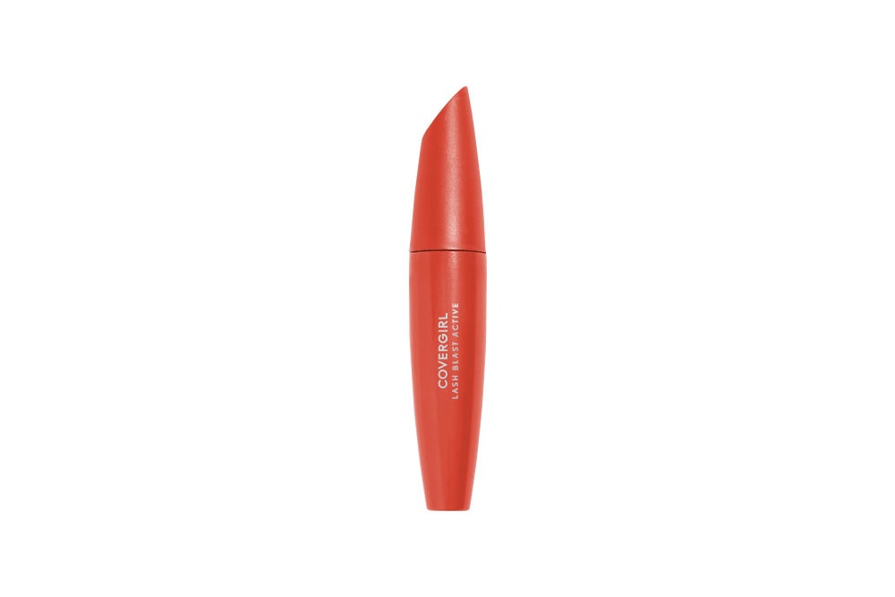 Orion Carloto Vanessa Chanel Makeup Compact Lipstick Eyeliner Beauty 
