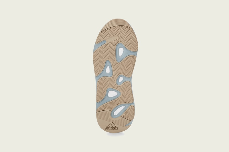 YEEZY BOOST 700 Carbon Blue adidas Originals