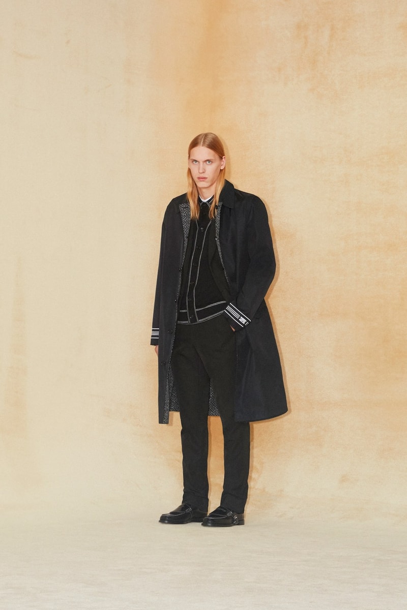 burberry pre fall 2020 collection riccardo tisci tb monogram outerwear skirts bags irina-shayk boots hats accessories 