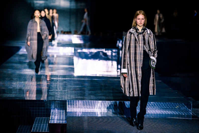 burberry fall winter london fashion week runway riccardo tisci carbon neutral sustainability