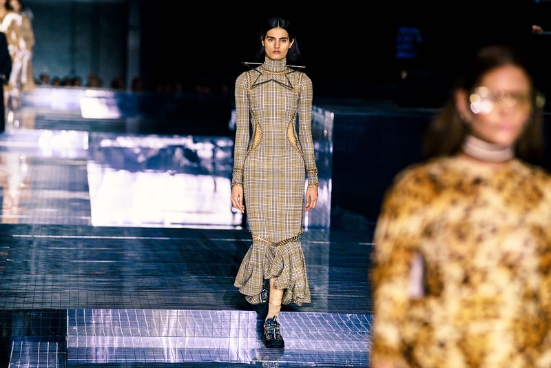 burberry fall winter london fashion week runway riccardo tisci carbon neutral sustainability