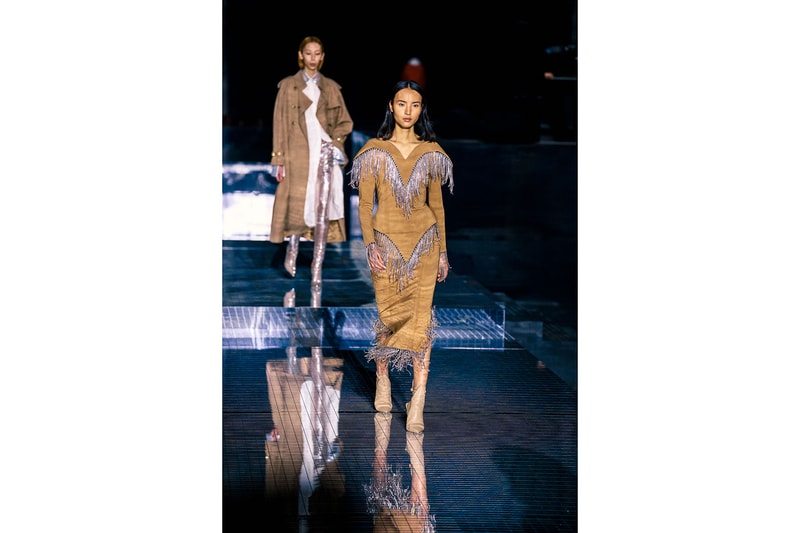 burberry fall winter london fashion week runway riccardo tisci carbon neutral sustainability