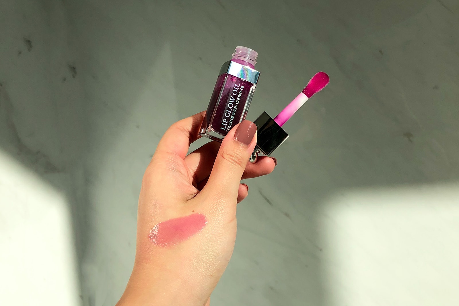 dior lip glow oil diorsnow collection pink berry makeup