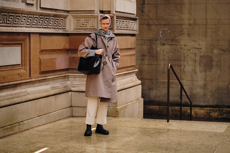Street Style London Fashion Week Fall Winter 2020 headscarf